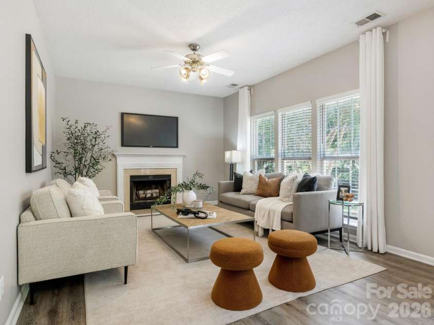 6208 Harburn Forest Drive, Charlotte, NC 28269.  MLS# CAR4380021, YatesRealty ID 23999. Living Room