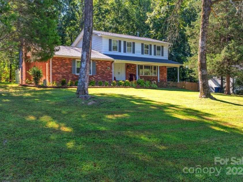 201 Bayberry Drive, Salisbury, NC 28147.  MLS# CAR4298918, YatesRealty ID 24. 201 Bayberry Dr, Salisbury, NC