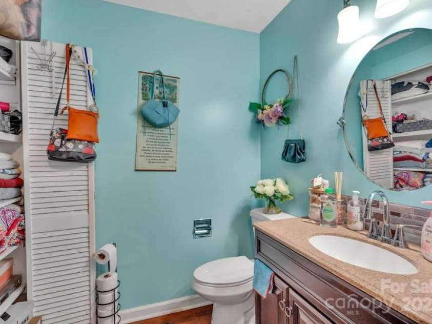 201 Bayberry Drive, Salisbury, NC 28147.  MLS# CAR4298918, YatesRealty ID 24. Half bath/guest 1st floor