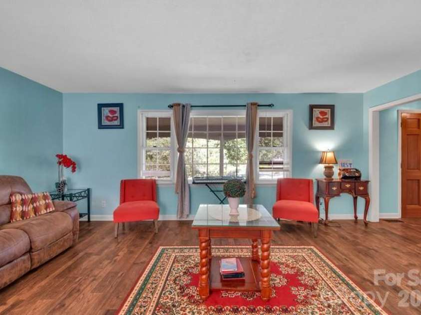 201 Bayberry Drive, Salisbury, NC 28147.  MLS# CAR4298918, YatesRealty ID 24. Living Room