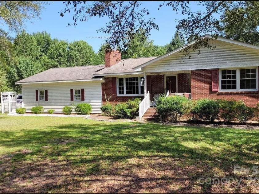275 Ned Williams Road, Kershaw, SC 29067.  MLS# CAR4240472, YatesRealty ID 240. 