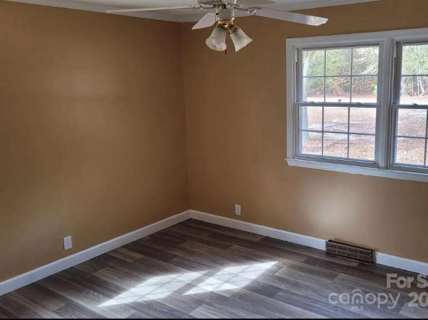 275 Ned Williams Road, Kershaw, SC 29067.  MLS# CAR4240472, YatesRealty ID 240. 