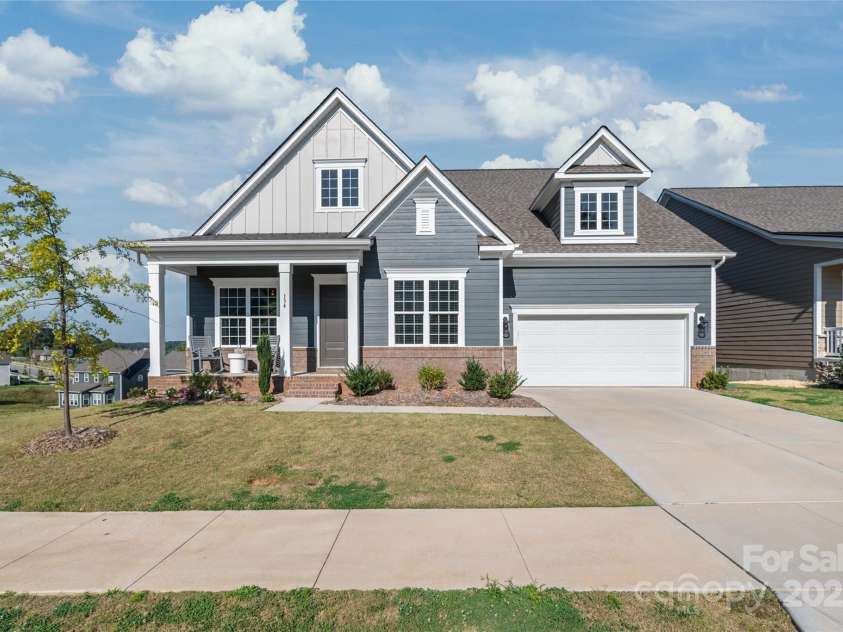 134 Winterberry Street, Mooresville, NC 28117.  MLS# CAR4304361, YatesRealty ID 2400. 