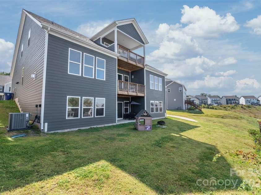 134 Winterberry Street, Mooresville, NC 28117.  MLS# CAR4304361, YatesRealty ID 2400. 