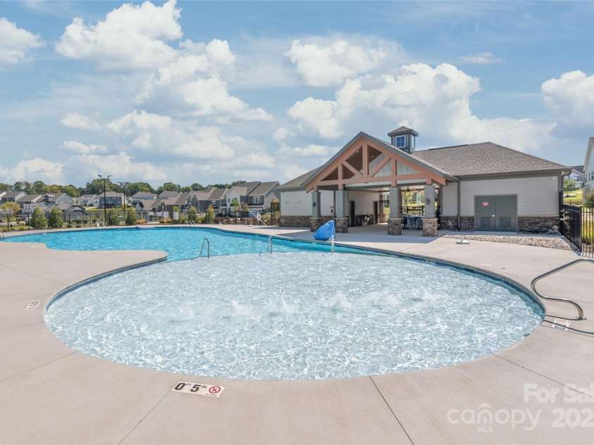 134 Winterberry Street, Mooresville, NC 28117.  MLS# CAR4304361, YatesRealty ID 2400. 