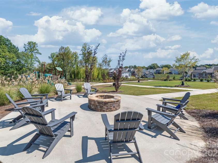 134 Winterberry Street, Mooresville, NC 28117.  MLS# CAR4304361, YatesRealty ID 2400. 