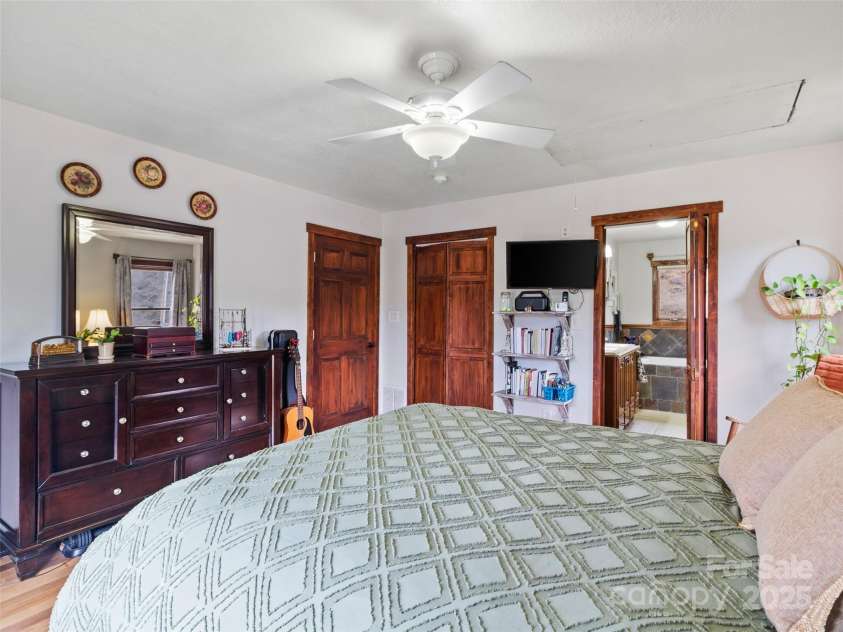 83 Roland Street, Burnsville, NC 28714.  MLS# CAR4228436, YatesRealty ID 2400. 