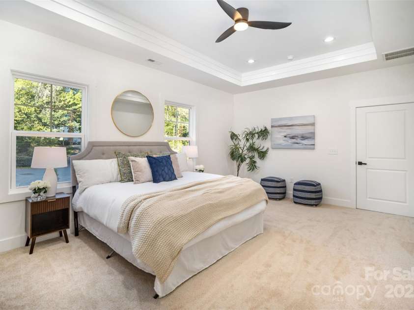 10405 Briarhurst Place, Mint Hill, NC 28227.  MLS# CAR4305265, YatesRealty ID 24000. Primary Bedroom