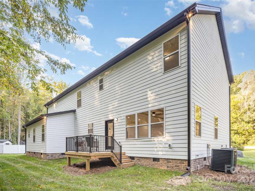 10405 Briarhurst Place, Mint Hill, NC 28227.  MLS# CAR4305265, YatesRealty ID 24000. Rear Exterior