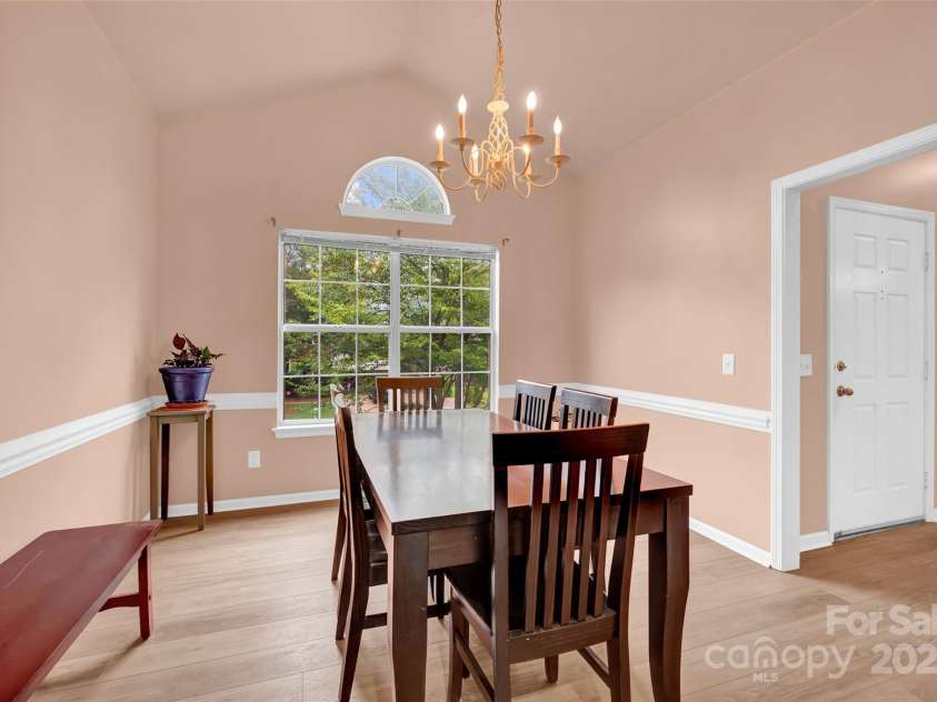 131 Stone Ridge Lane, Mooresville, NC 28117.  MLS# CAR4277640, YatesRealty ID 24001. 
