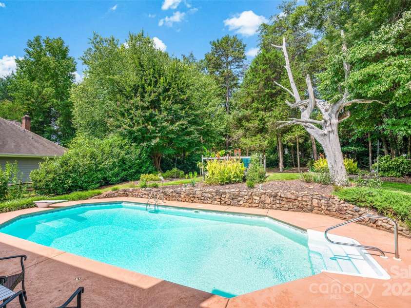 131 Stone Ridge Lane, Mooresville, NC 28117.  MLS# CAR4277640, YatesRealty ID 24001. Pool