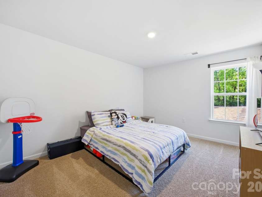 3016 Platinum Pointe Drive, Charlotte, NC 28227.  MLS# CAR4369367, YatesRealty ID 24001. BR #2
