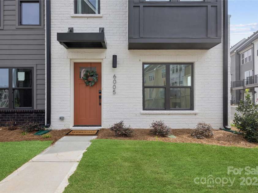 6005 Countess Drive, Charlotte, NC 28217.  MLS# CAR4249197, YatesRealty ID 24002. 