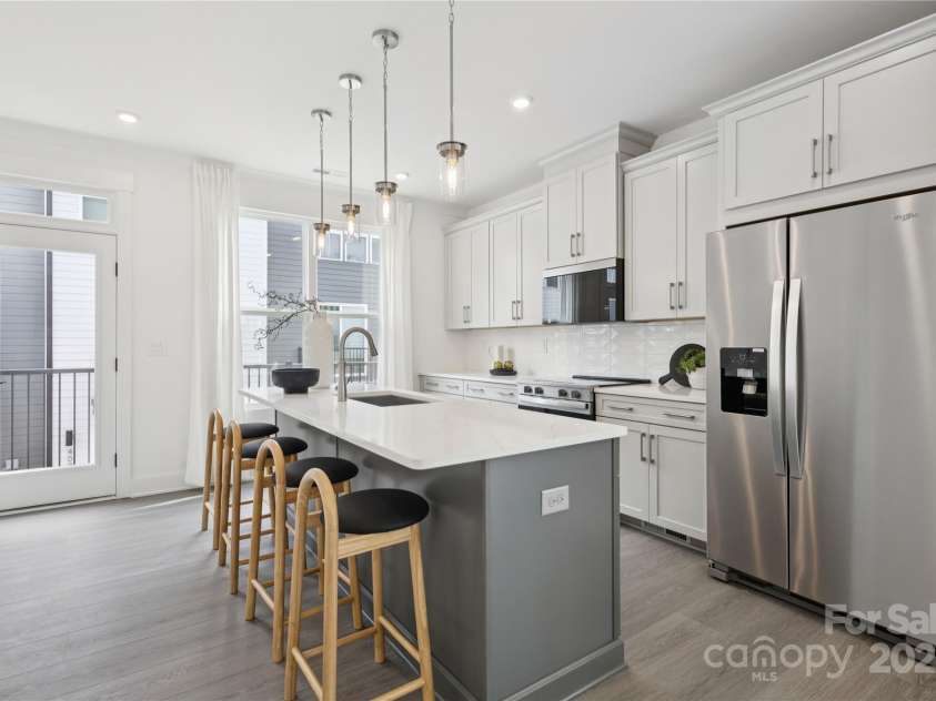 6005 Countess Drive, Charlotte, NC 28217.  MLS# CAR4249197, YatesRealty ID 24002. 