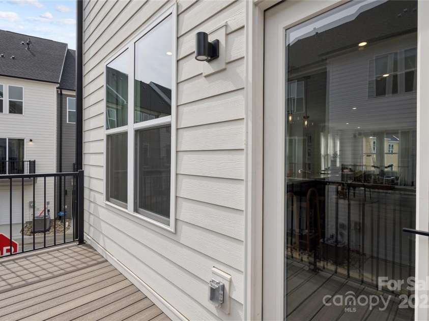 6005 Countess Drive, Charlotte, NC 28217.  MLS# CAR4249197, YatesRealty ID 24002. Balcony off Kitchen