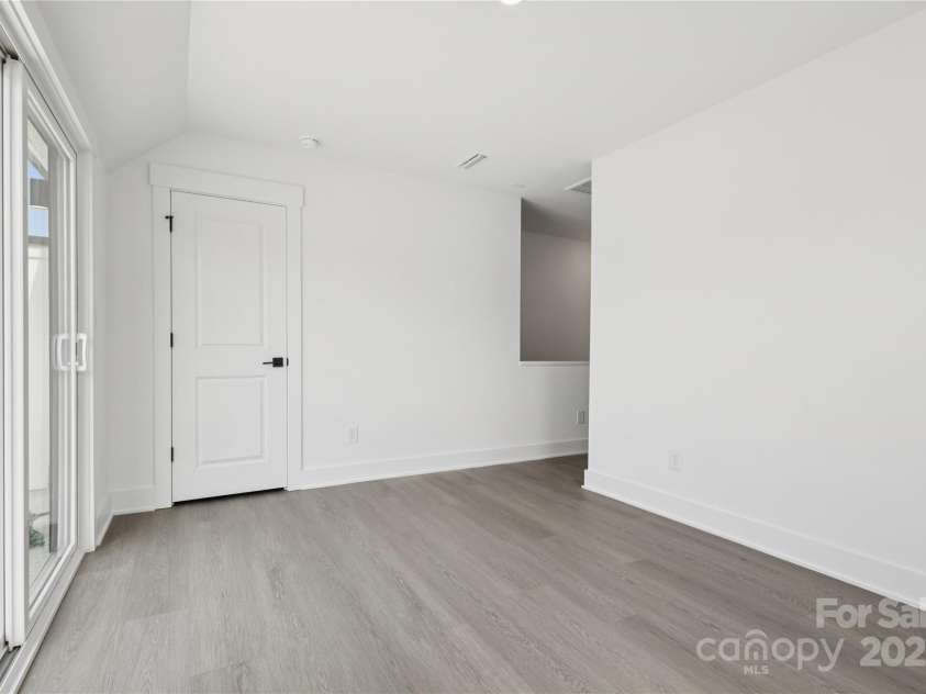 6005 Countess Drive, Charlotte, NC 28217.  MLS# CAR4249197, YatesRealty ID 24002. Fourth Floor Bedroom