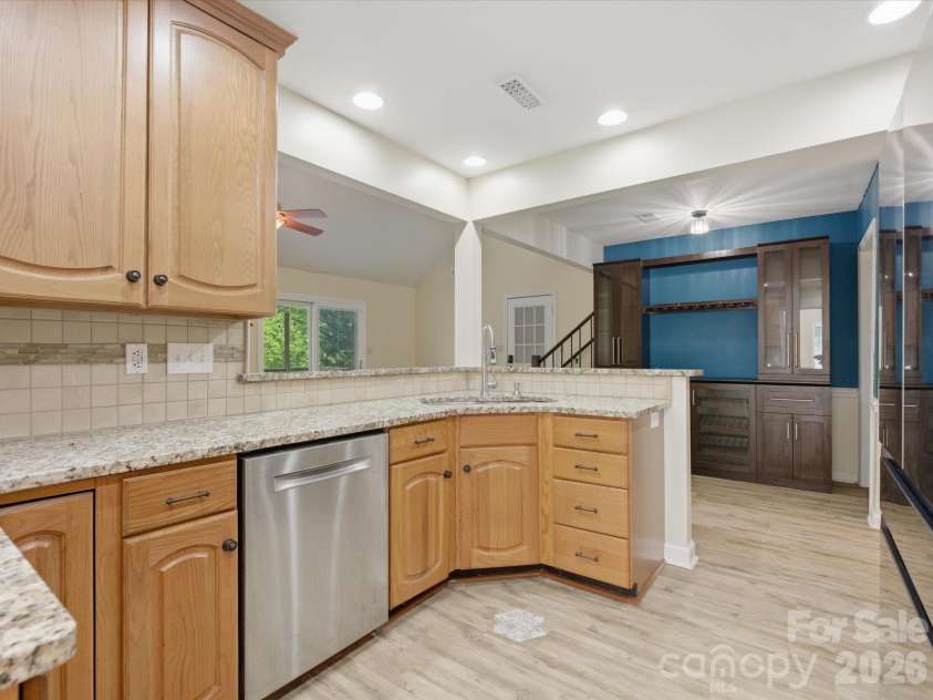 9437 Fairmead Drive, Charlotte, NC 28269.  MLS# CAR4368697, YatesRealty ID 24004. 