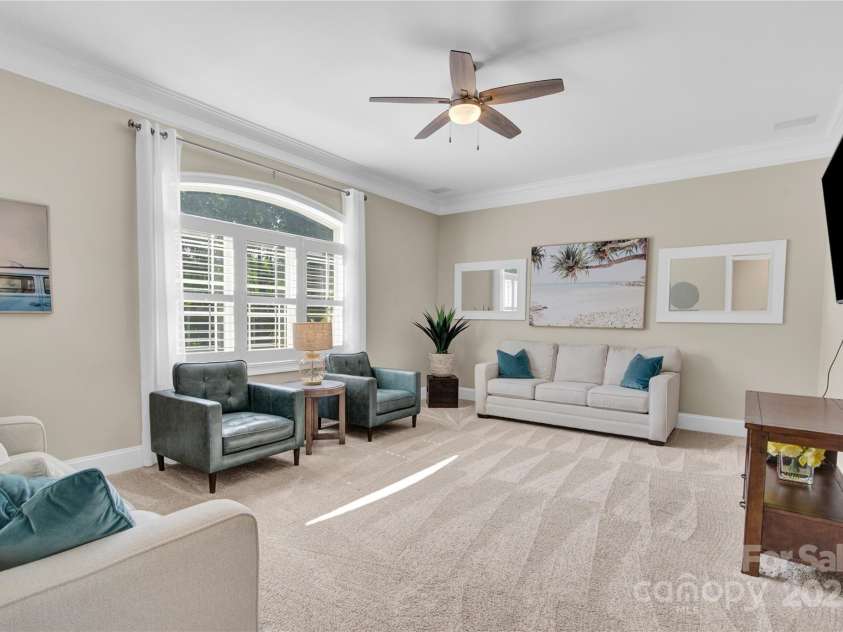 141 Castle Drive, Mooresville, NC 28117.  MLS# CAR4271681, YatesRealty ID 24005. 