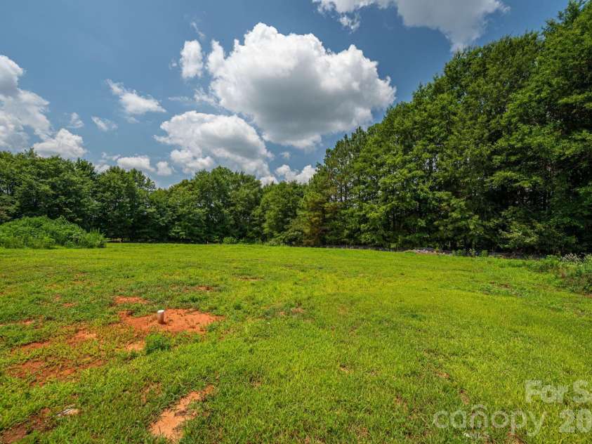808 Eagleview Lane, Lawndale, NC 28090.  MLS# CAR4359481, YatesRealty ID 24005. 