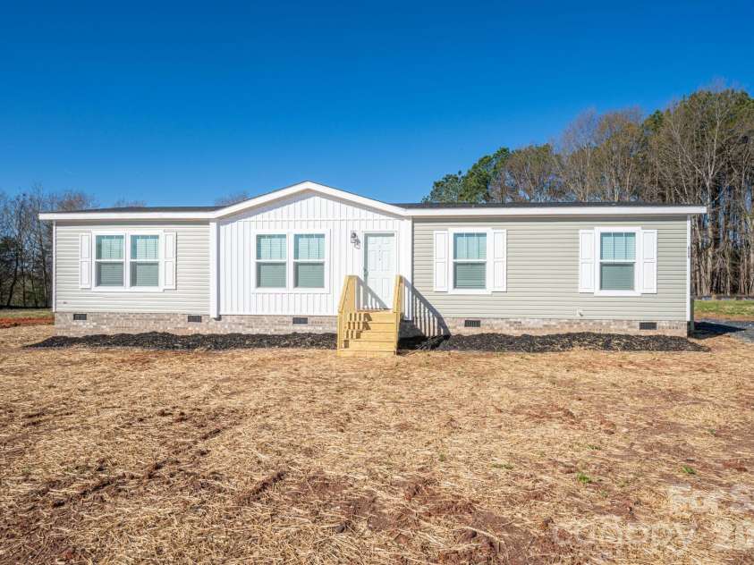 808 Eagleview Lane, Lawndale, NC 28090.  MLS# CAR4359481, YatesRealty ID 24005. Exterior