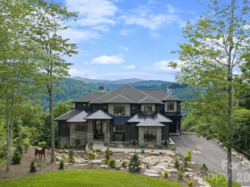 270 Osprey Drive, Banner Elk, NC 28604.  MLS# CAR4373242, YatesRealty ID 24006. Front Elevation