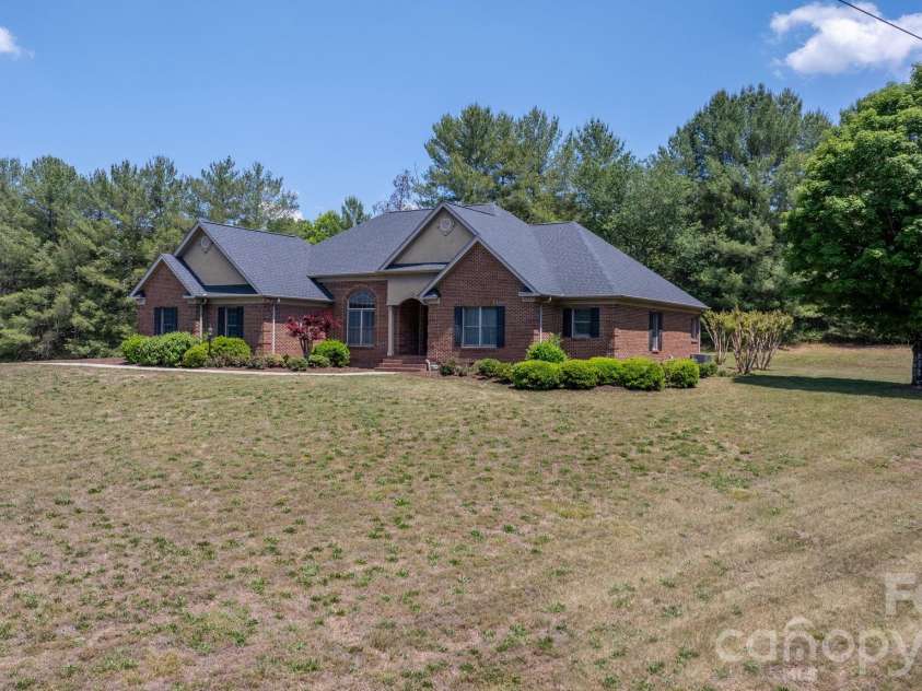2201 Teague Town Road, Taylorsville, NC 28681.  MLS# CAR4383390, YatesRealty ID 24009. 