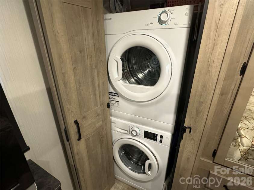 106 Eagle Drive, New London, NC 28127.  MLS# CAR4335882, YatesRealty ID 2401. 