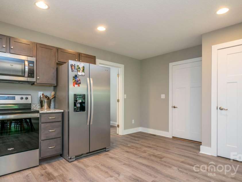 28 Arnie Drive, Etowah, NC 28729.  MLS# CAR4237201, YatesRealty ID 2401. 