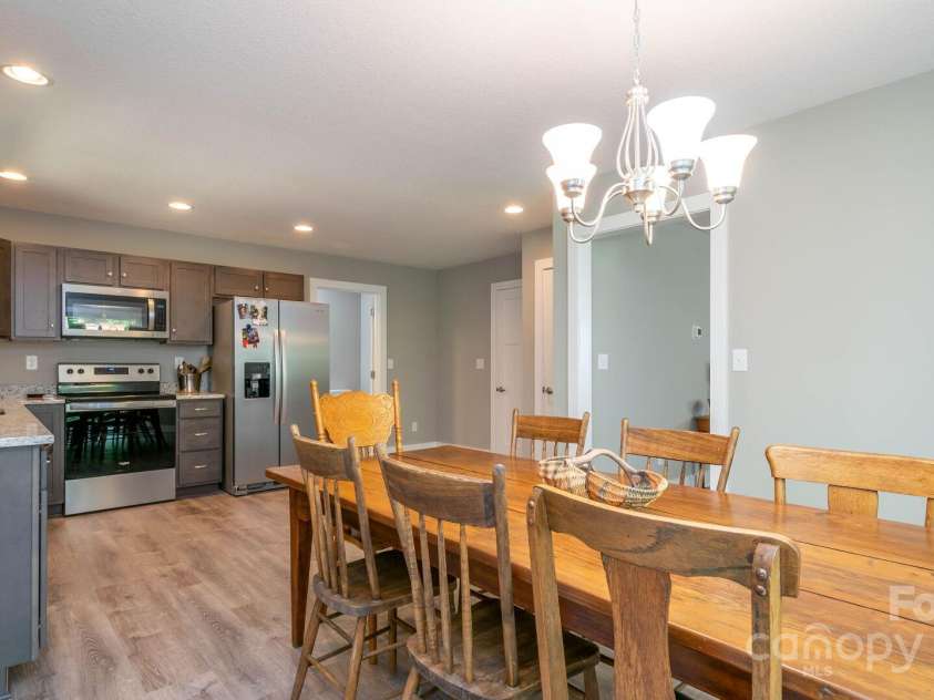 28 Arnie Drive, Etowah, NC 28729.  MLS# CAR4237201, YatesRealty ID 2401. 