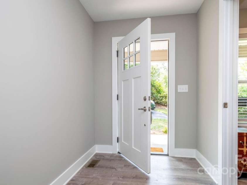 28 Arnie Drive, Etowah, NC 28729.  MLS# CAR4237201, YatesRealty ID 2401. 