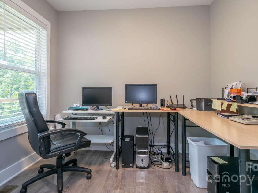 28 Arnie Drive, Etowah, NC 28729.  MLS# CAR4237201, YatesRealty ID 2401. 