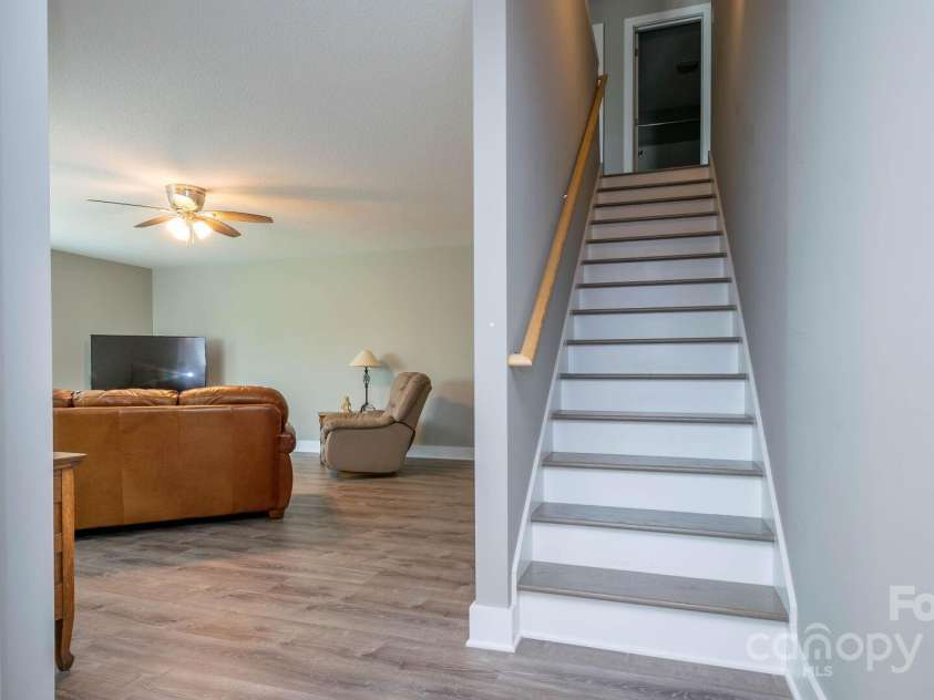 28 Arnie Drive, Etowah, NC 28729.  MLS# CAR4237201, YatesRealty ID 2401. 