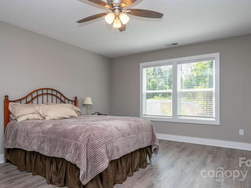 28 Arnie Drive, Etowah, NC 28729.  MLS# CAR4237201, YatesRealty ID 2401. 