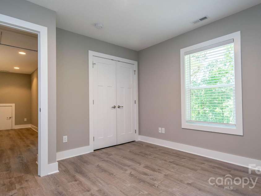 28 Arnie Drive, Etowah, NC 28729.  MLS# CAR4237201, YatesRealty ID 2401. 