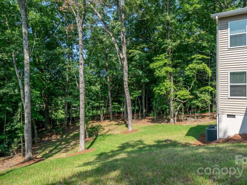 28 Arnie Drive, Etowah, NC 28729.  MLS# CAR4237201, YatesRealty ID 2401. 