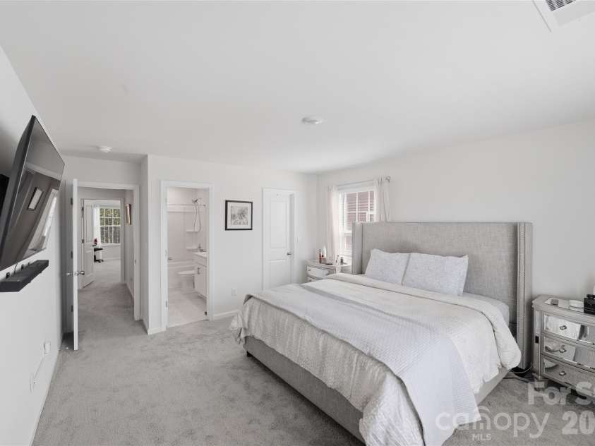 149 Giant Oak Avenue, Statesville, NC 28677.  MLS# CAR4383198, YatesRealty ID 24010. 