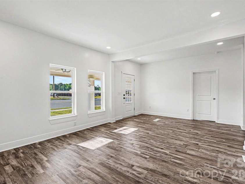 405 Aquadale Road, Albemarle, NC 28001.  MLS# CAR4383064, YatesRealty ID 24011. 