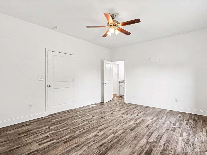 405 Aquadale Road, Albemarle, NC 28001.  MLS# CAR4383064, YatesRealty ID 24011. 