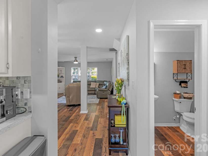 107 Howe Street, Belmont, NC 28012.  MLS# CAR4382704, YatesRealty ID 24012. 