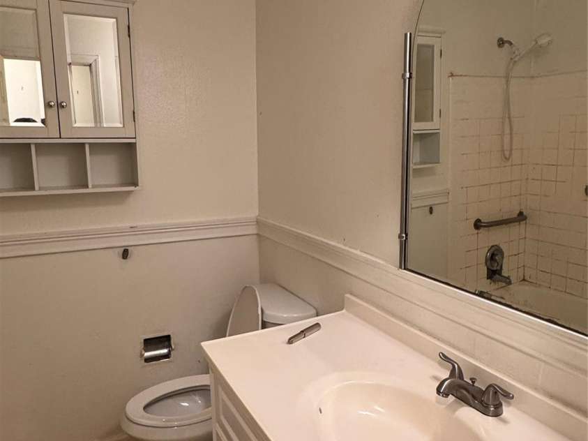 2216 Helen Drive, Gastonia, NC 28054.  MLS# CAR4275742, YatesRealty ID 24012. 