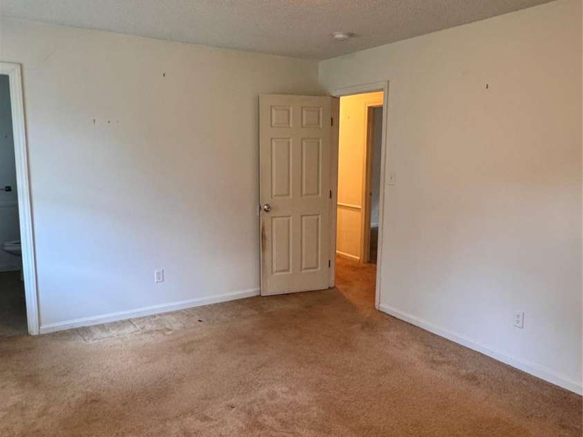 2216 Helen Drive, Gastonia, NC 28054.  MLS# CAR4275742, YatesRealty ID 24012. 