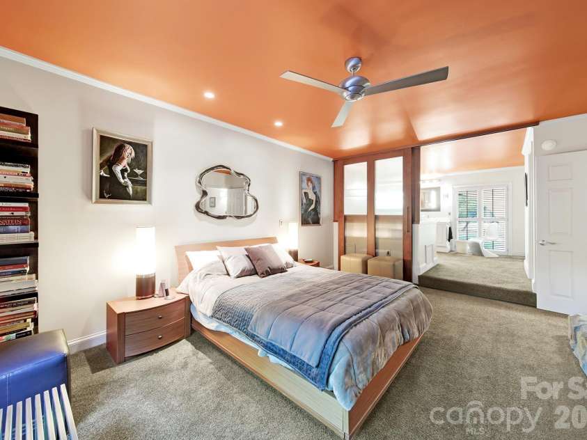 6512 Carmel Hills Drive, Charlotte, NC 28226.  MLS# CAR4381922, YatesRealty ID 24014. 