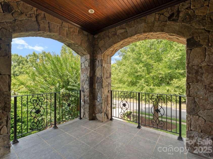 300 Eagle Bend Drive, Waxhaw, NC 28173.  MLS# CAR4277077, YatesRealty ID 24015. 