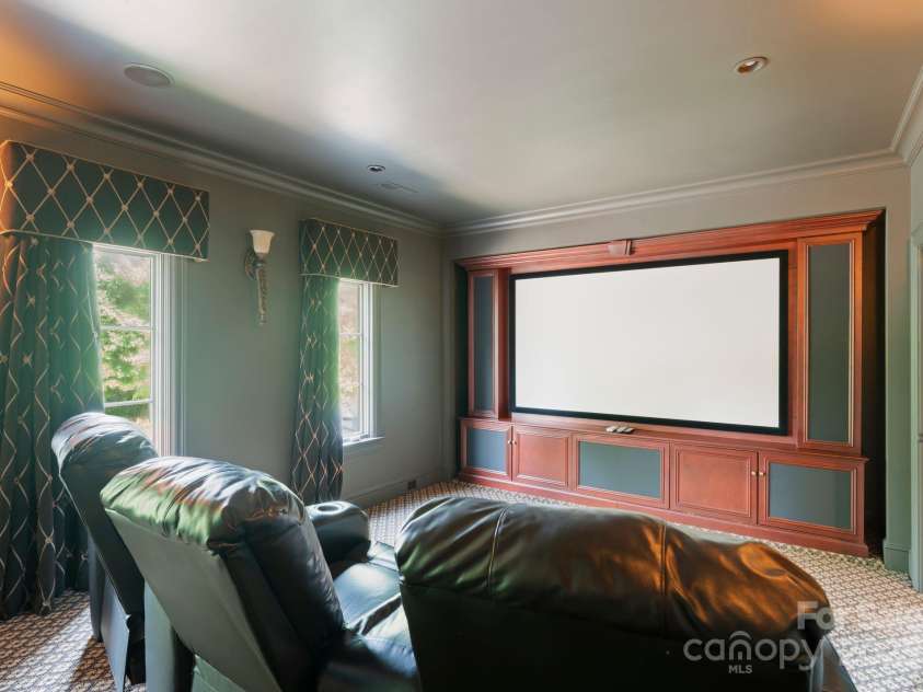 300 Eagle Bend Drive, Waxhaw, NC 28173.  MLS# CAR4277077, YatesRealty ID 24015. 