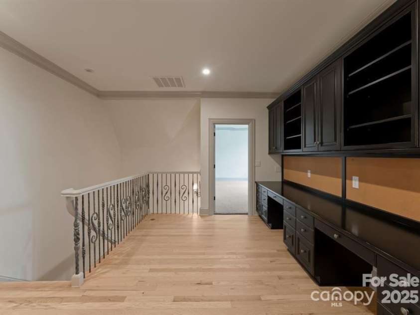 300 Eagle Bend Drive, Waxhaw, NC 28173.  MLS# CAR4277077, YatesRealty ID 24015. 