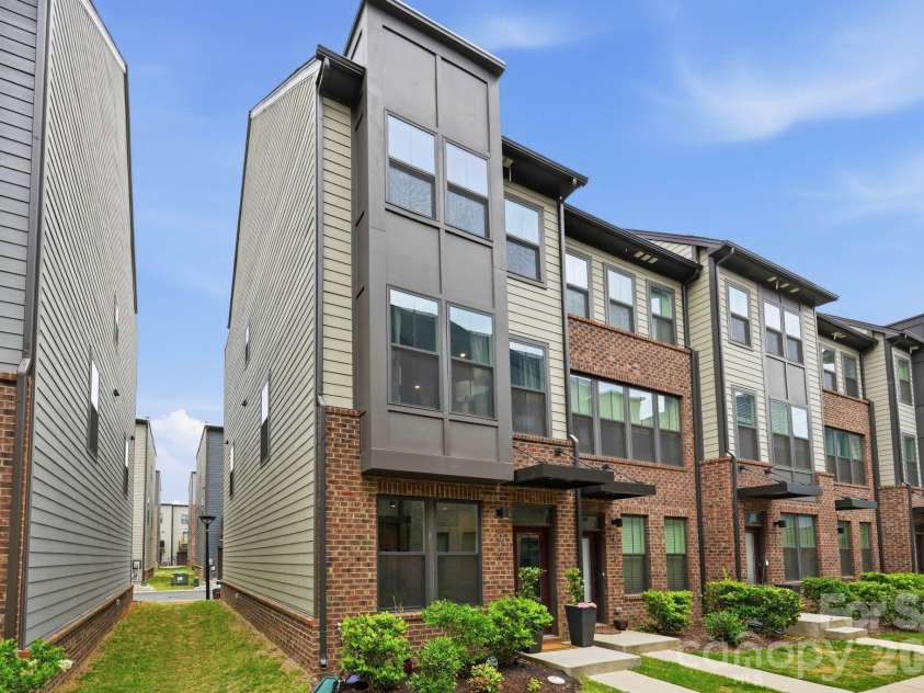 3019 Terroir Lane, Charlotte, NC 28217.  MLS# CAR4381622, YatesRealty ID 24015. 