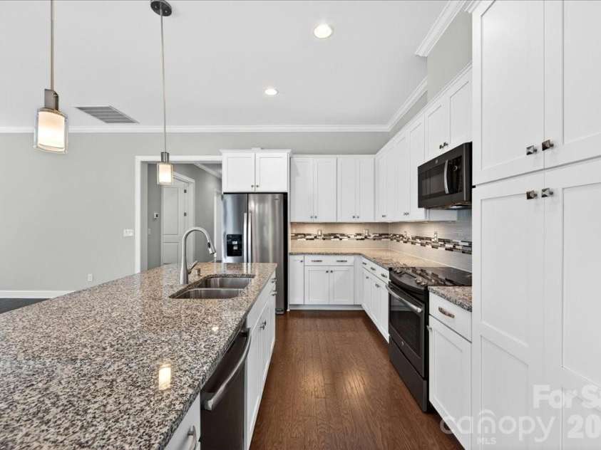 249 Stone Mountain Way, Denver, NC 28037.  MLS# CAR4380432, YatesRealty ID 24016. Generous Prep and Cabinet Space generous 