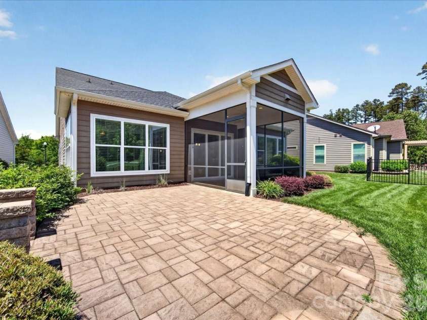 249 Stone Mountain Way, Denver, NC 28037.  MLS# CAR4380432, YatesRealty ID 24016. Hardscape Patio