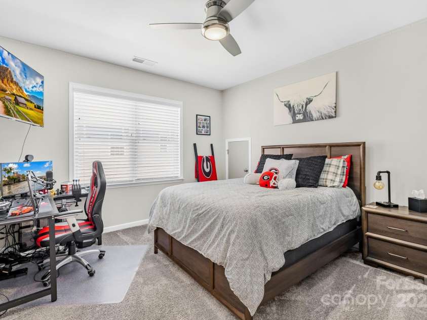 7313 Glenroe Drive, Huntersville, NC 28078.  MLS# CAR4239222, YatesRealty ID 24016. Bedroom 3