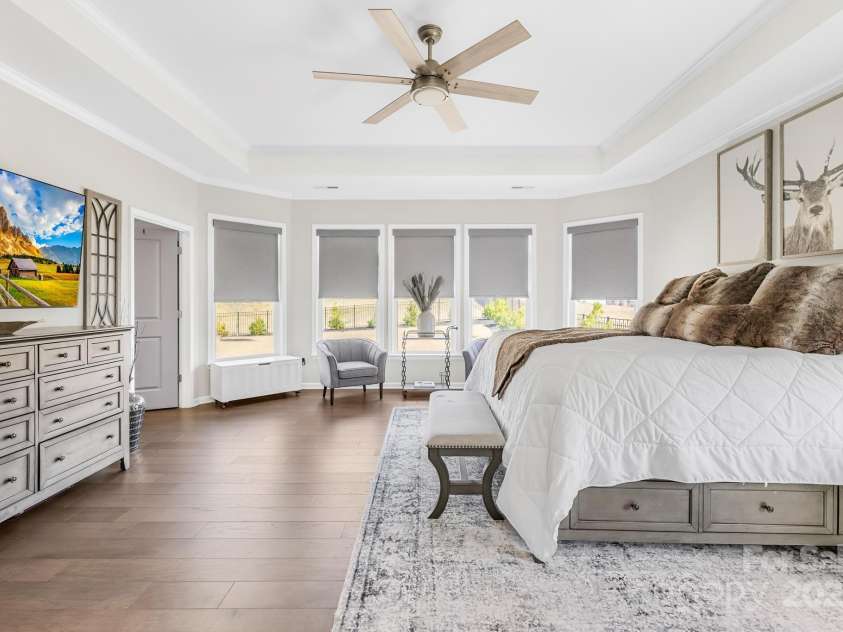 7313 Glenroe Drive, Huntersville, NC 28078.  MLS# CAR4239222, YatesRealty ID 24016. Primary Bedroom